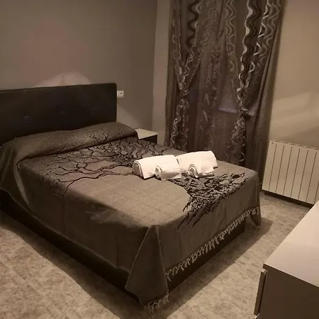 公寓 Bright In Barbastro, 70m², Parking Included 巴尔巴斯特罗