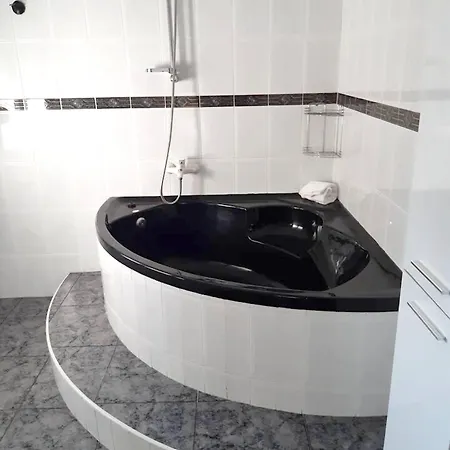 公寓 Bright In Barbastro, 70m², Parking Included *