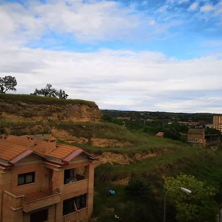 Bright In Barbastro, 70m², Parking Included Apartament *